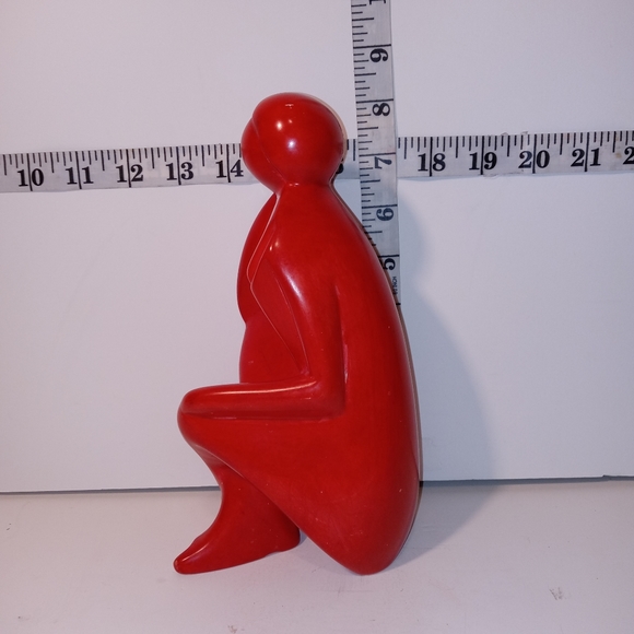MCM Red abstract sculpture women sitting. - Picture 6 of 9